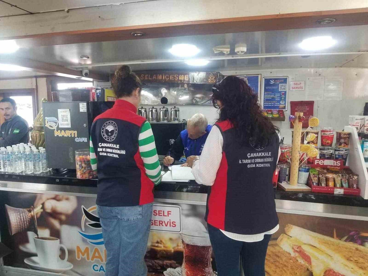 Çanakkale'de feribotlardaki gıda işletmeleri Tarım ve Orman Müdürlüğünce denetlendi