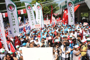 Eskişehir Şeker Fabrikası Önünde 1 Mayıs Kutlaması
