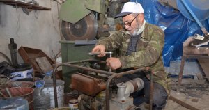 Tekirdağlı Çiftçi, Parası Yetmeyince 5 Bin Liraya Kendi Traktörünü Yaptı