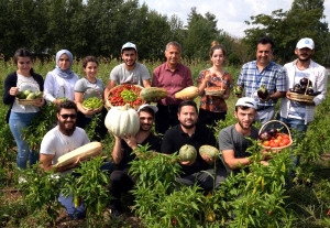 Üniversiteli Çiftçilerin Organik Ürünlerine Özel İlgi