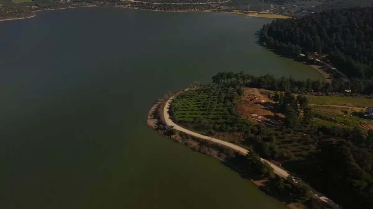 5 ay önce otomobille gezilen baraj tarım arazilerine can veriyor