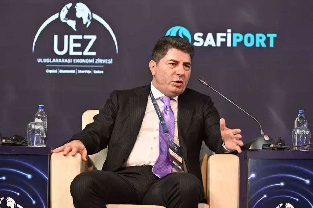 Fenerbahçeli eski yönetici Hakan Safi'den milli takıma destek