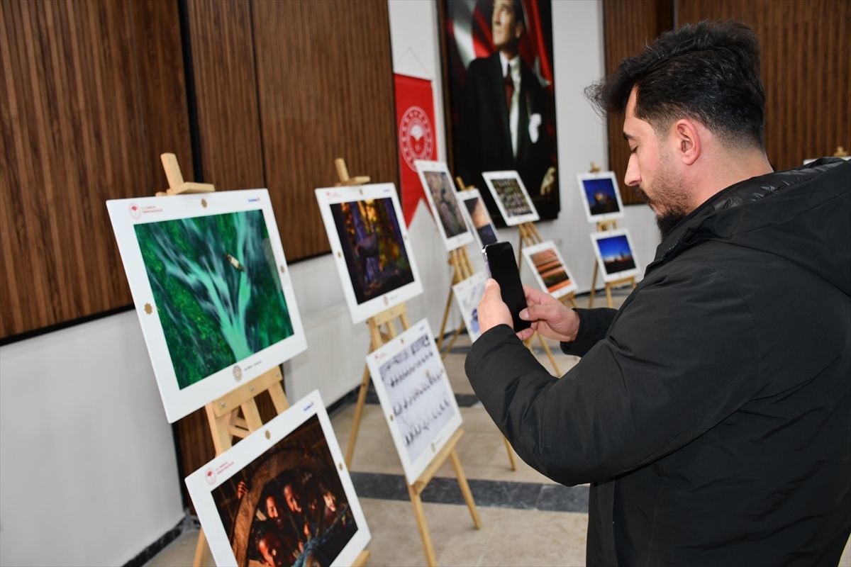 Hakkari'de "15. Uluslararası Tarım, Orman ve İnsan" fotoğraf sergisi açıldı