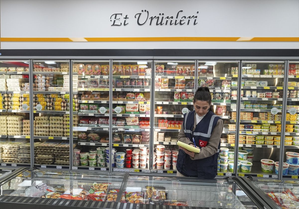 İzmir'de ramazan ayı dolayısıyla hijyen ve fiyat denetimi yapıldı