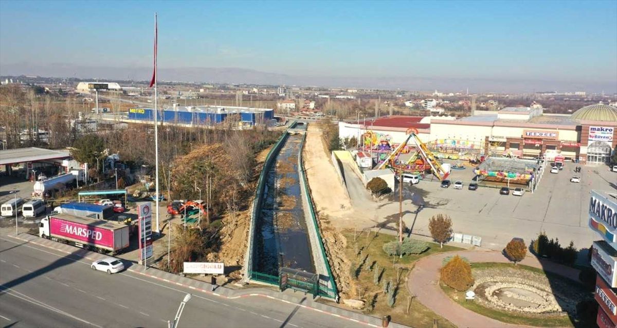 Malatya'da 23 yılda 405 bin 860 dekar tarımsal arazi sulamaya açıldı