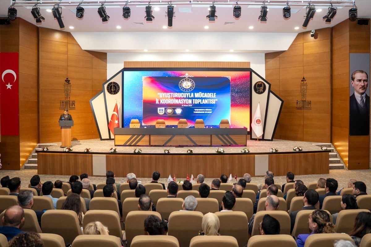 İzmir'de uyuşturucu dosya sayısı azaldı, yakalamalar arttı