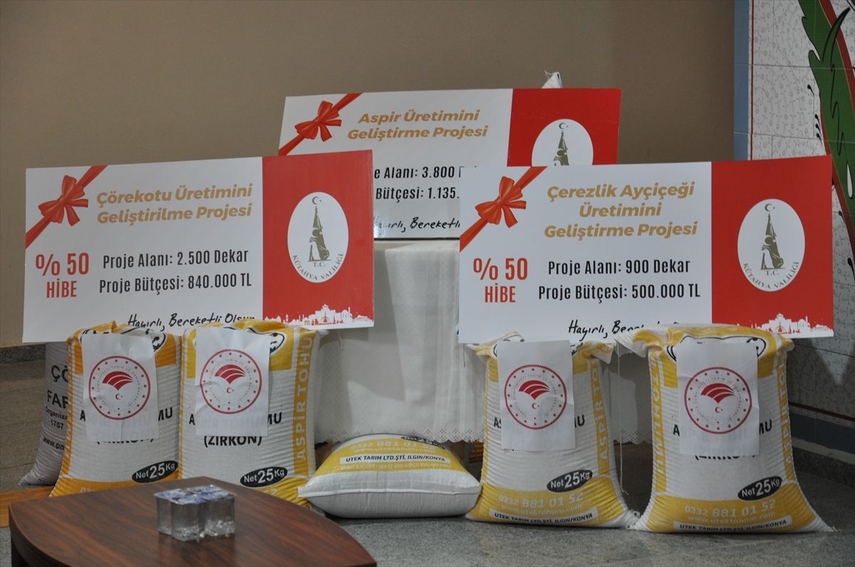 Kütahya'da üreticilere tohum desteği verildi