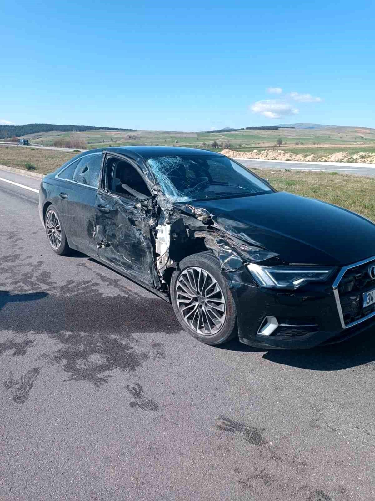 Otomobille patpat çarpıştı: 2 yaralı