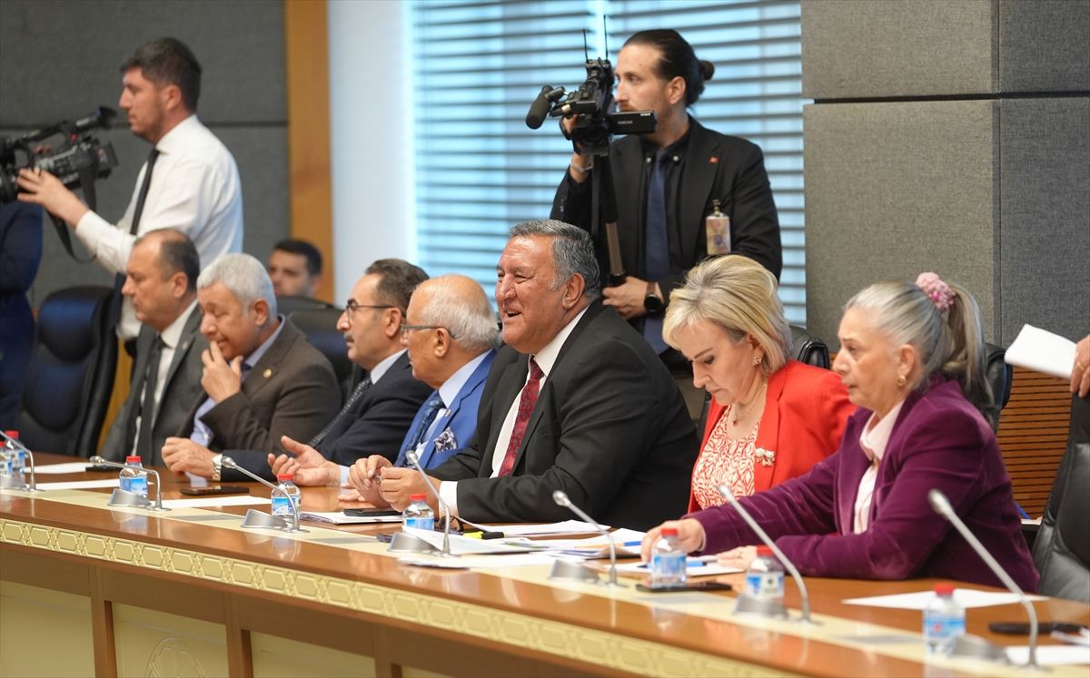 TBMM Tarım, Orman ve Köyişleri Komisyonunda Hayvanları Koruma Kanunu'nun sahaya yansımaları görüşüldü