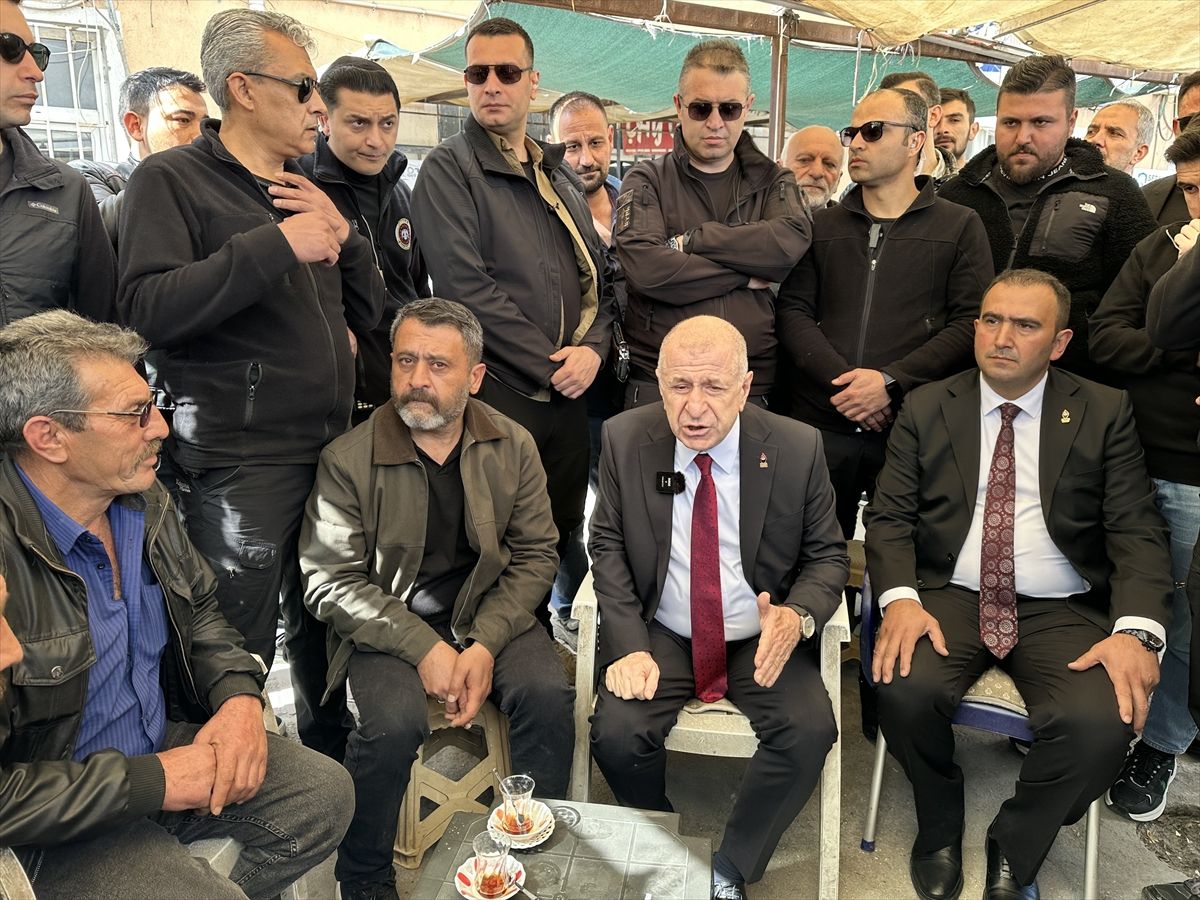 Zafer Partisi Genel Başkanı Özdağ, Konya'da ziyaretlerde bulundu