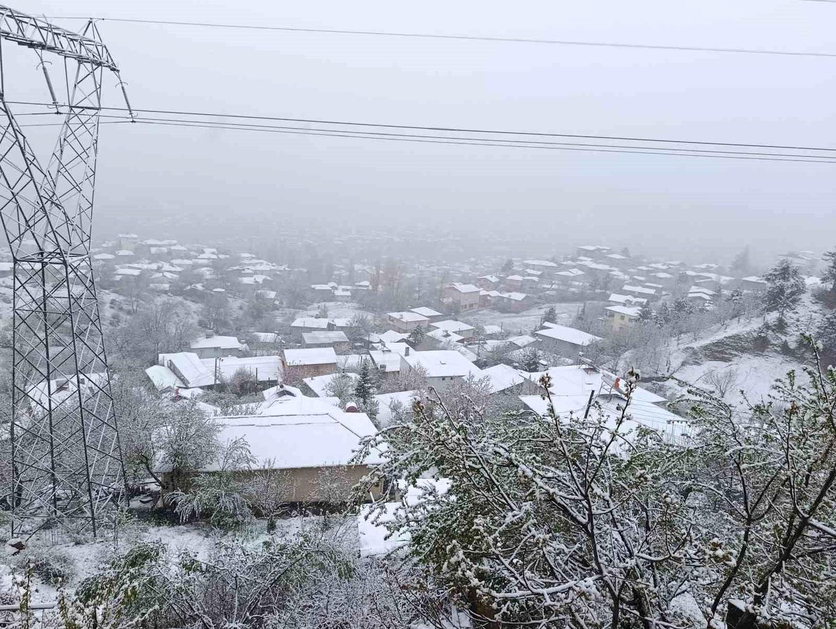 Adana'da mayısta kar sürprizi