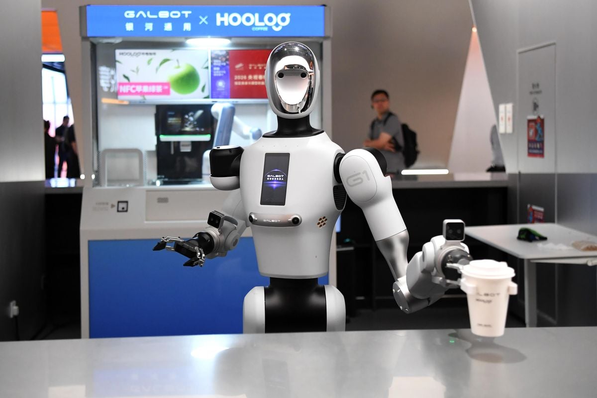 Albüm: Çin'in Hangzhou Kentinde 130'dan Fazla Robotun Görev Yaptığı Yapay Zeka Üssü Açıldı