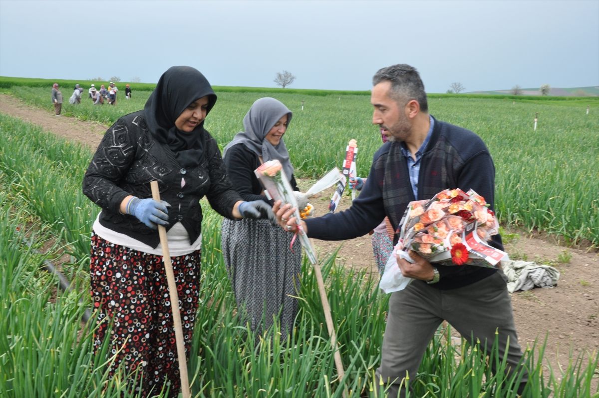 Amasya'da Yeniden Refah Partisi'nden tarım işçisi kadınlara ziyaret