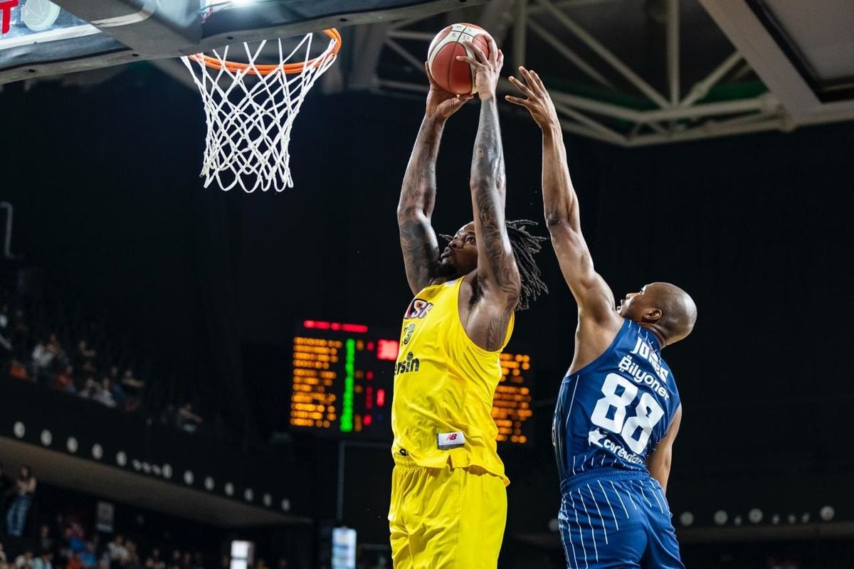 Anadolu Efes: 86-88