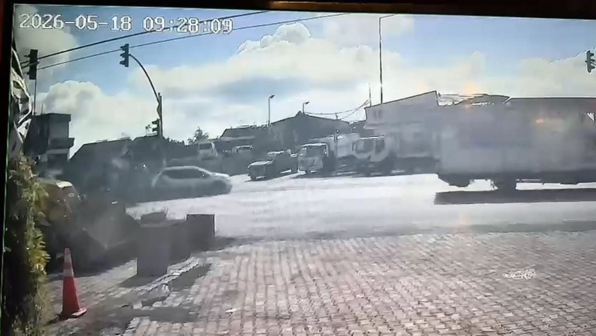 Arnavutköy'de Zincirleme Trafik Kazası: 5 Yaralı