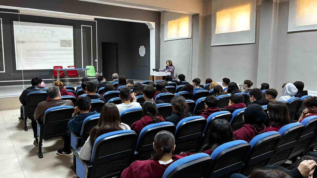 Son kalaycı öğrencilerle buluştu
