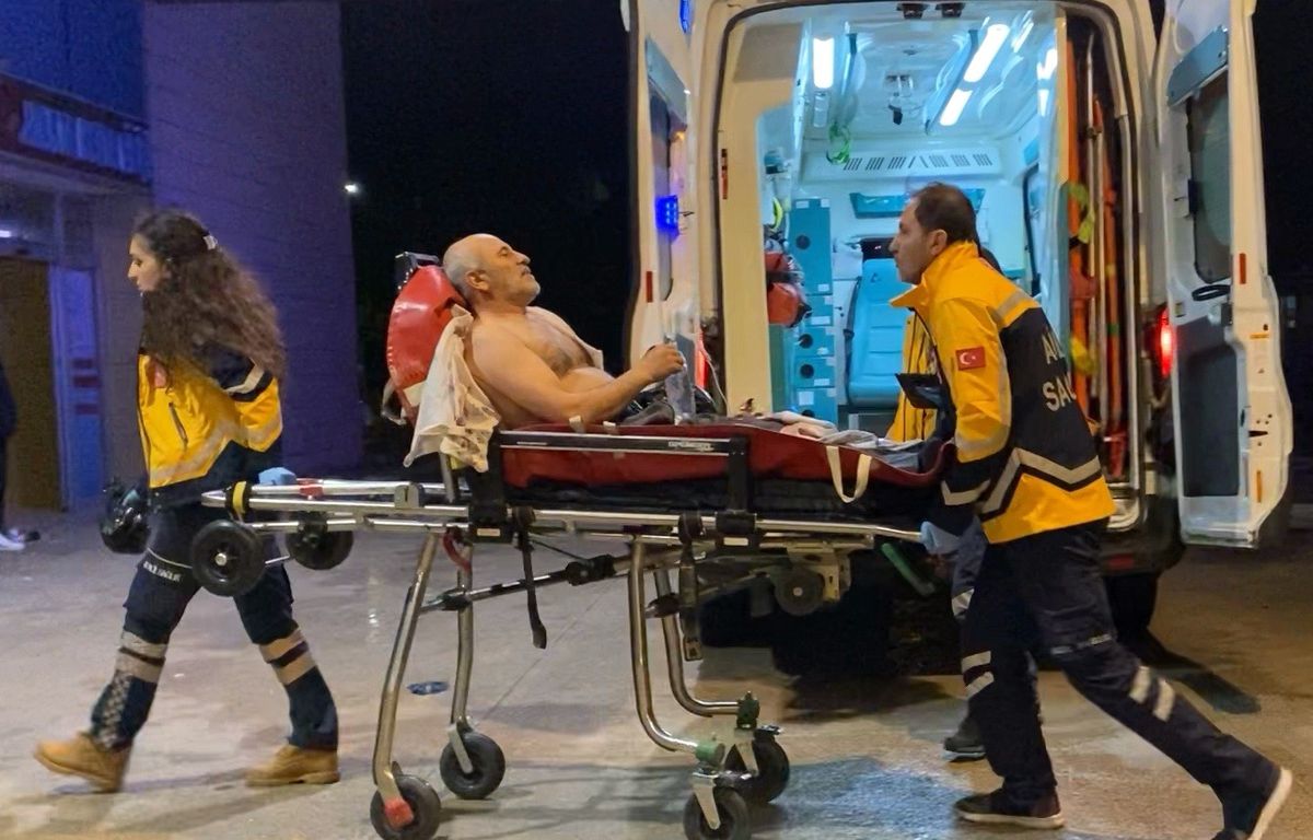 Bursa'da yaptığı işin ücretini istedi, darbedilip bıçaklandı