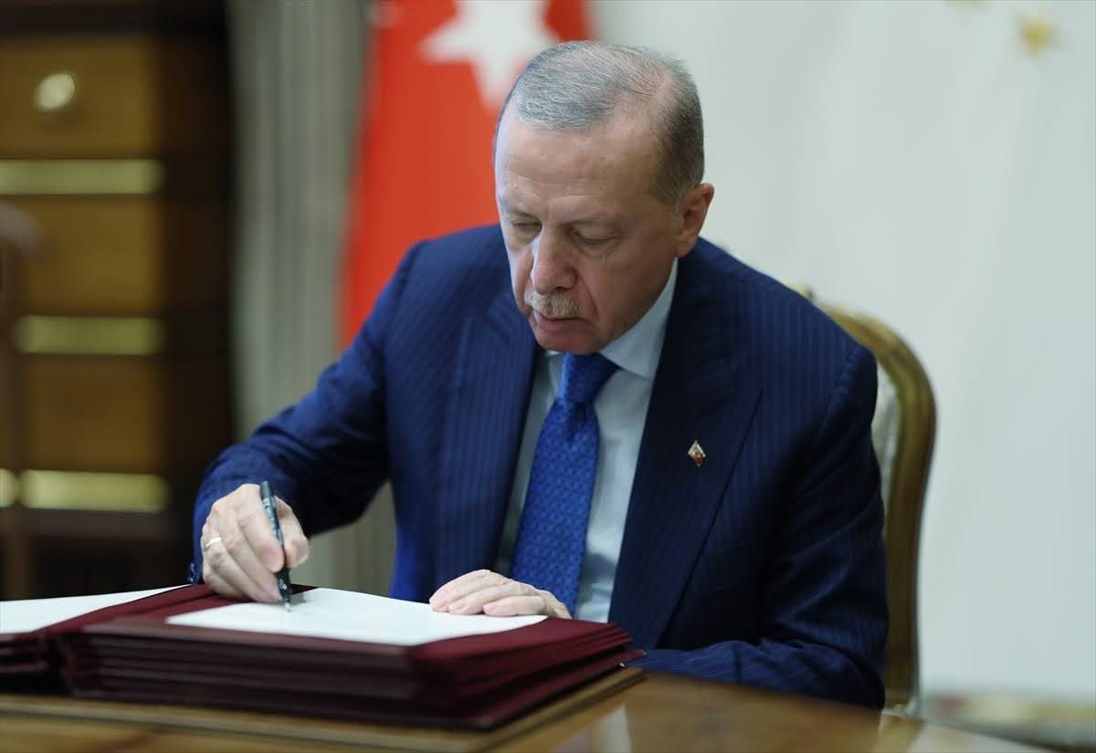 Erdoğan'ın masasındaki son anket! Fark 5 puandan da fazla