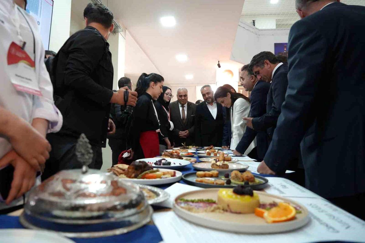 Erzurum'da "Liseler Arası Türk Mutfağı Yarışması" düzenlendi