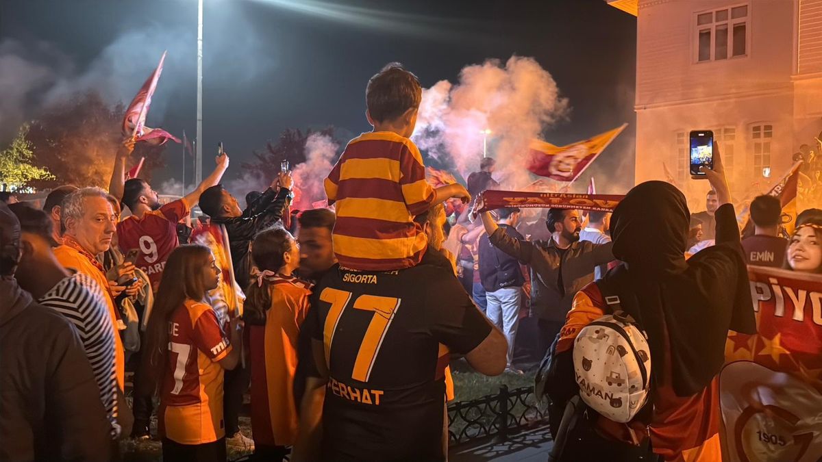 Galatasaray'ın şampiyonluğu Yalova'da kutlandı