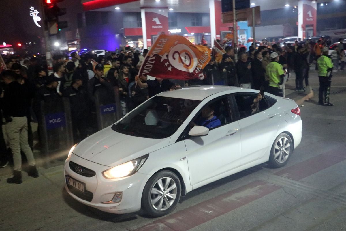 Galatasaray'ın 26. Şampiyonluğu Gaziantep'te Kutlandı