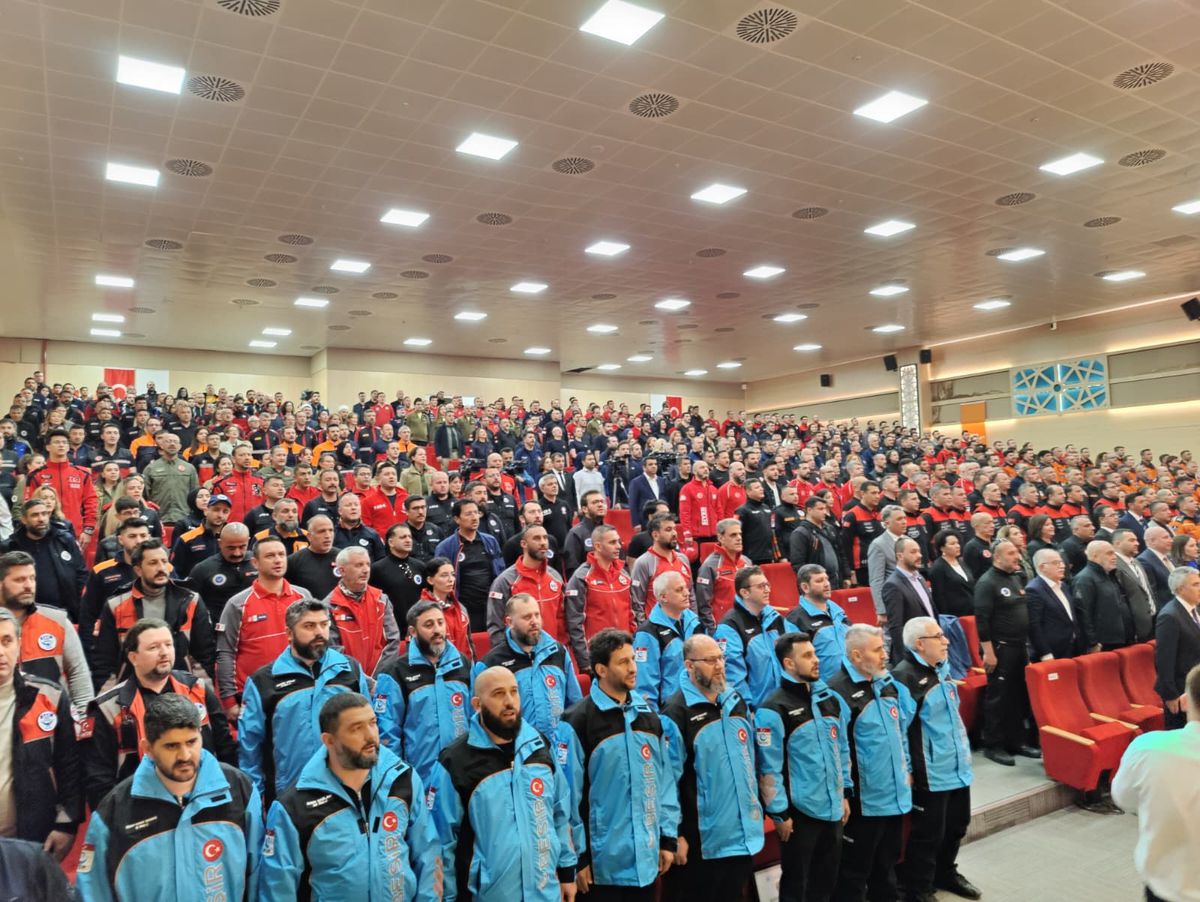 İstanbul'da AFAD Akreditasyon Sistemi Arma Teslim Töreni düzenlendi