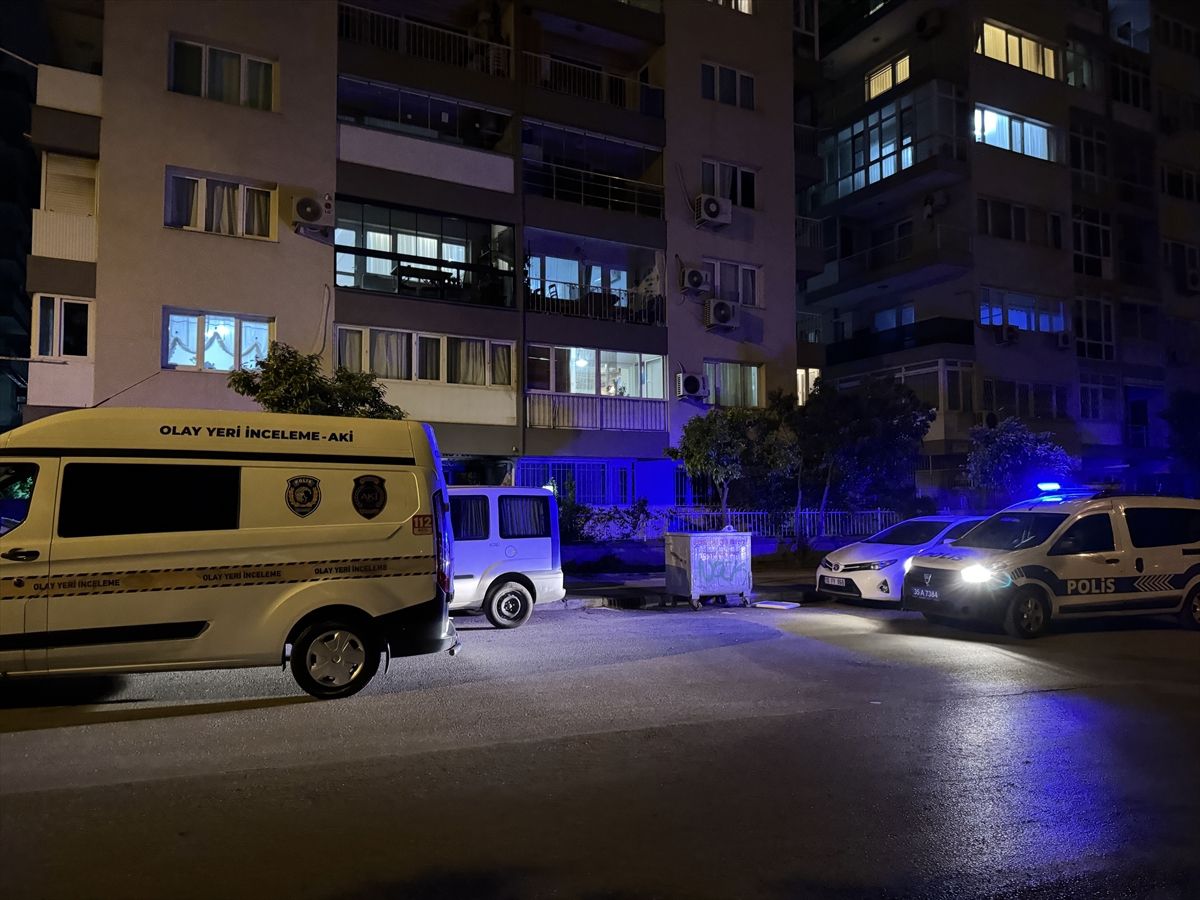 İzmir'de oğlunu bıçaklayarak öldüren zanlı gözaltına alındı