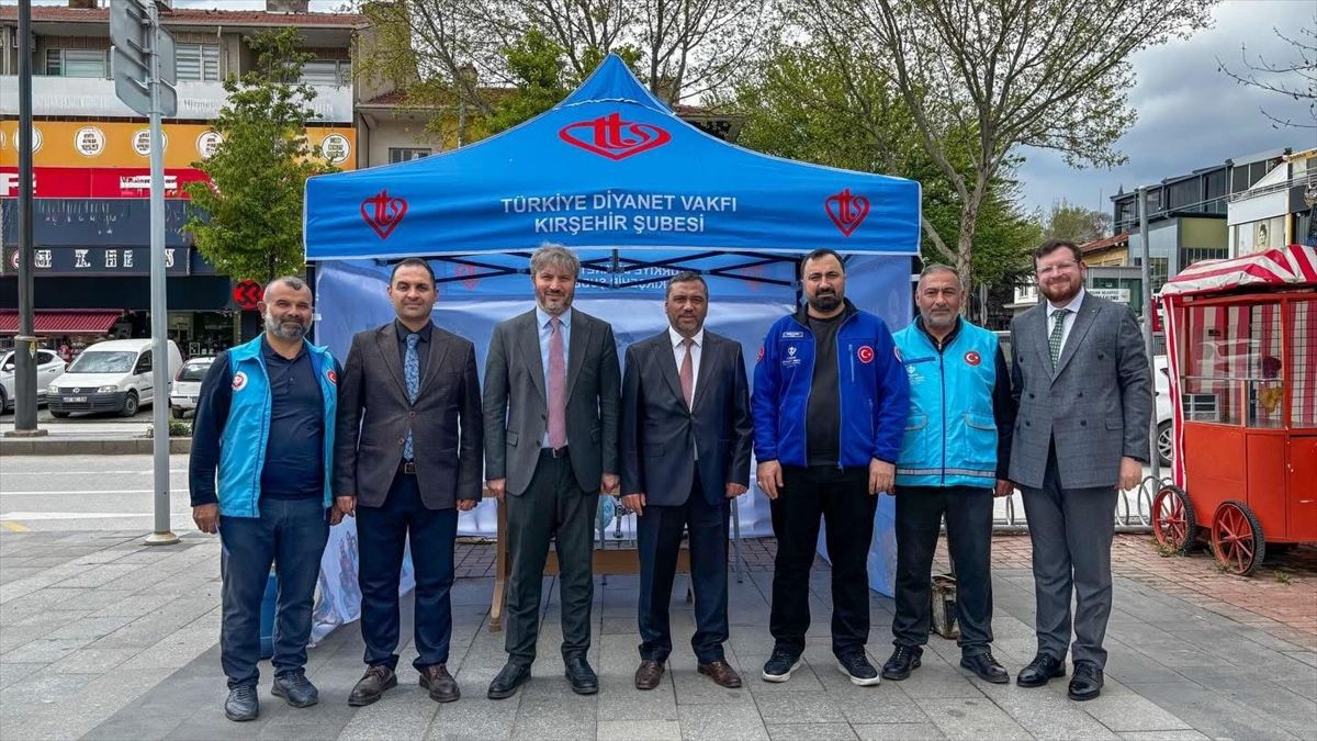 Kırşehir'de vekaletle kurban bağış standı açıldı