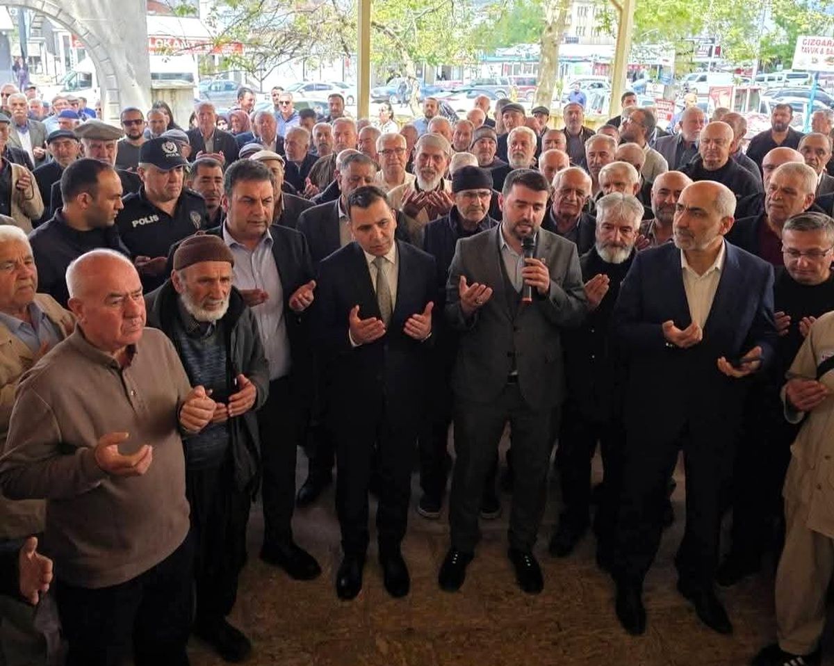Kutsal topraklara gidecek hacılar dualarla uğurlandı