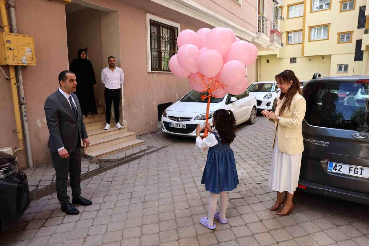 Lösemiyi yenen Zümra'nın balon uçurma hayali Vali Taşolar ile gerçek oldu