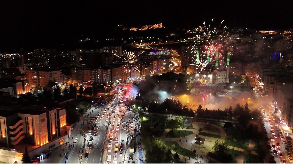 Mardin'de çifte şampiyonluk coşkusu