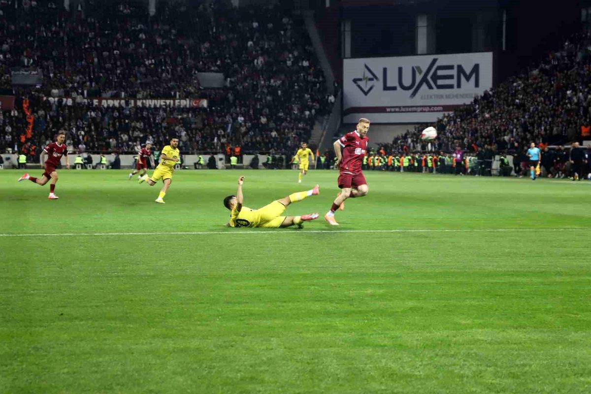 Nesine 2. Lig Play-Off: Elazığspor: 2 Adana 01 FK: 1