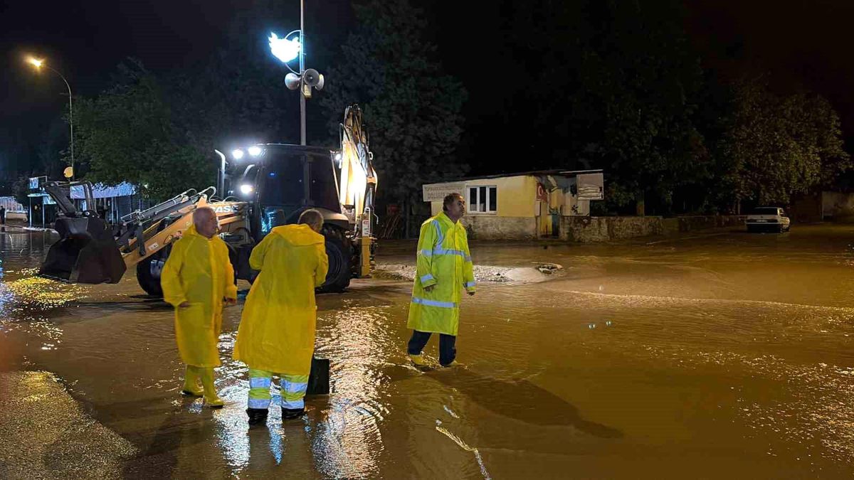 Osmaniye'de sağanak etkili oldu