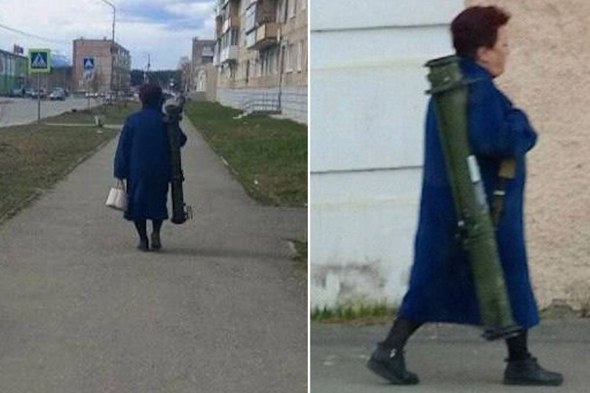 Rusya'da yaşlı bir kadın tanksavar roketatarıyla dolaşırken görüntülendi
