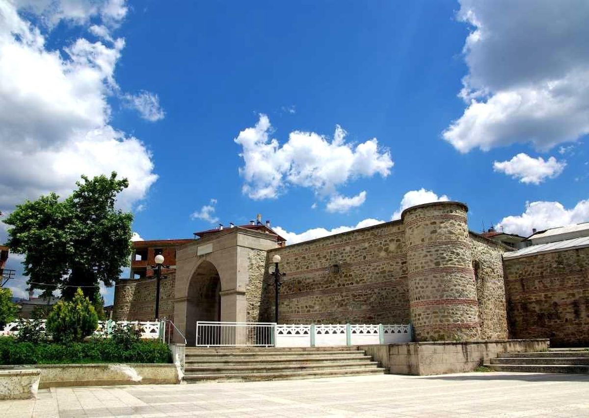 Sinop'taki 3 tarihi yapı kütüphane oluyor
