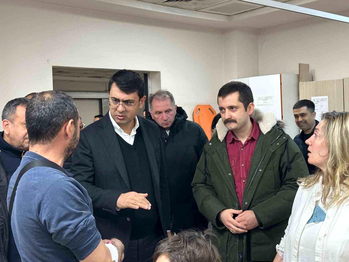 Uşak'ta 7 Aracın Karıştığı Zincirleme Kaza: 4 Ölü, 34 Yaralı