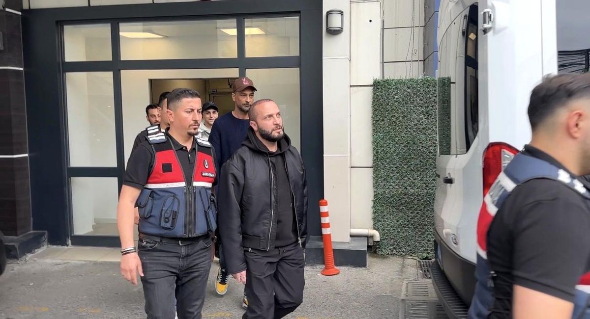 Uyuşturucu soruşturmasında gözaltına alınan ünlüler sağlık kontrolünden geçirildi