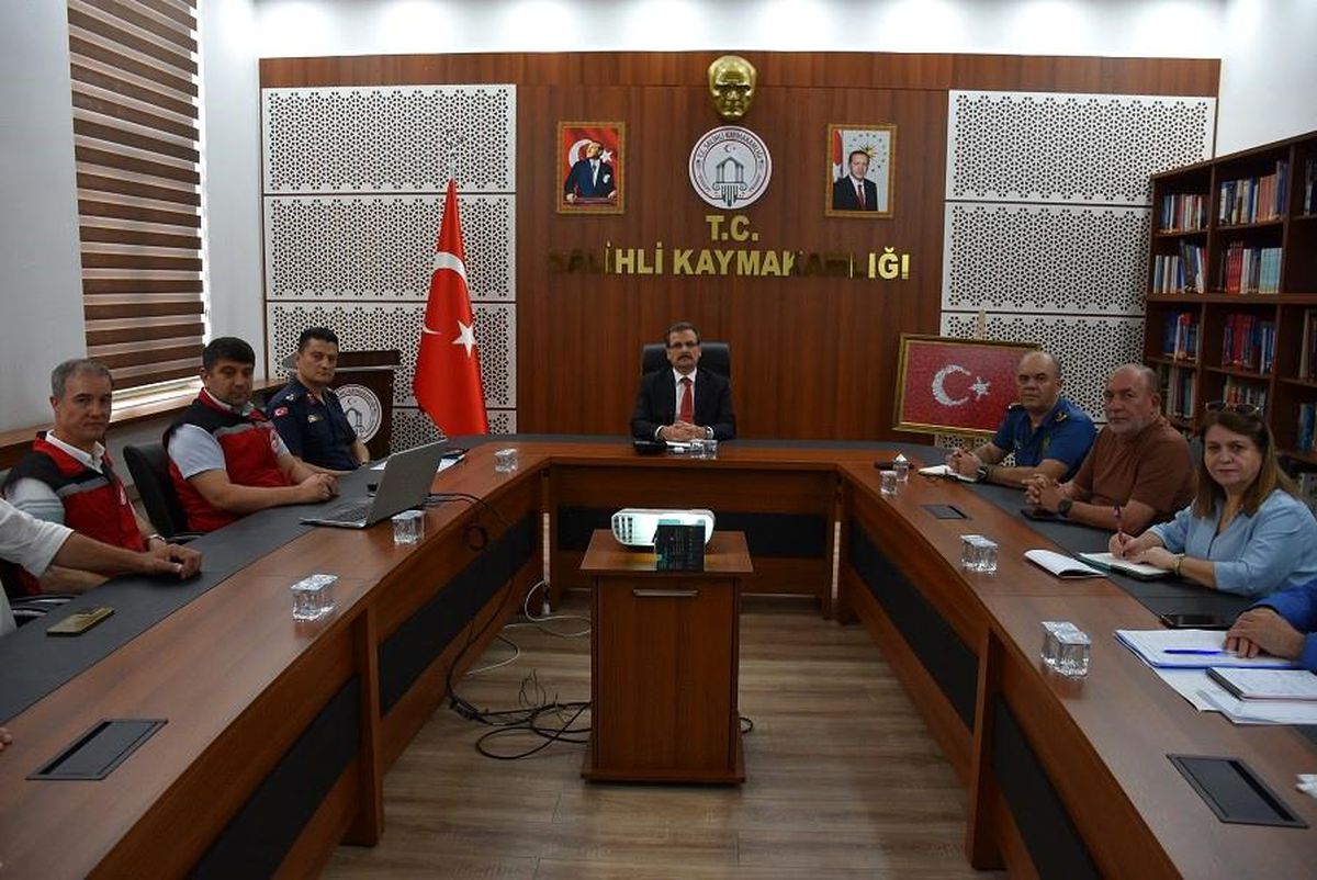 Salihli'de mevsimlik tarım işçilerinin sorunları masaya yatırıldı