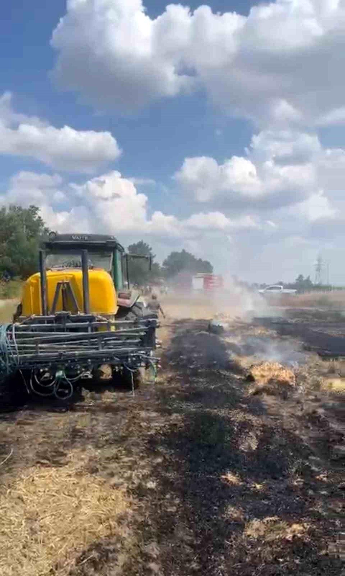 Ezine'de tarım arazisinde çıkan yangın kontrol altına alındı