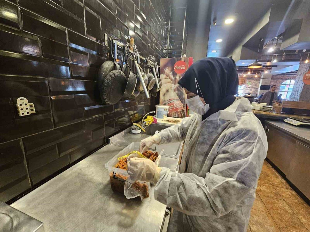 Erzurum'da Gıda Denetimleri Aralıksız Sürüyor: 351 İşletme Denetlendi