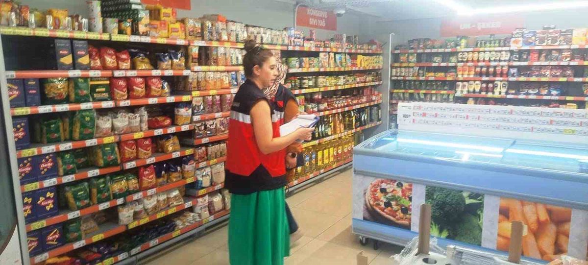 Gediz'de Gıda Denetimleri Sürüyor