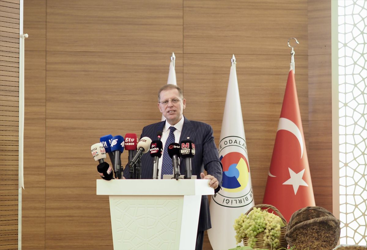 Manisa'da İlk Kuru Üzüm 4 Bin Liraya Satıldı