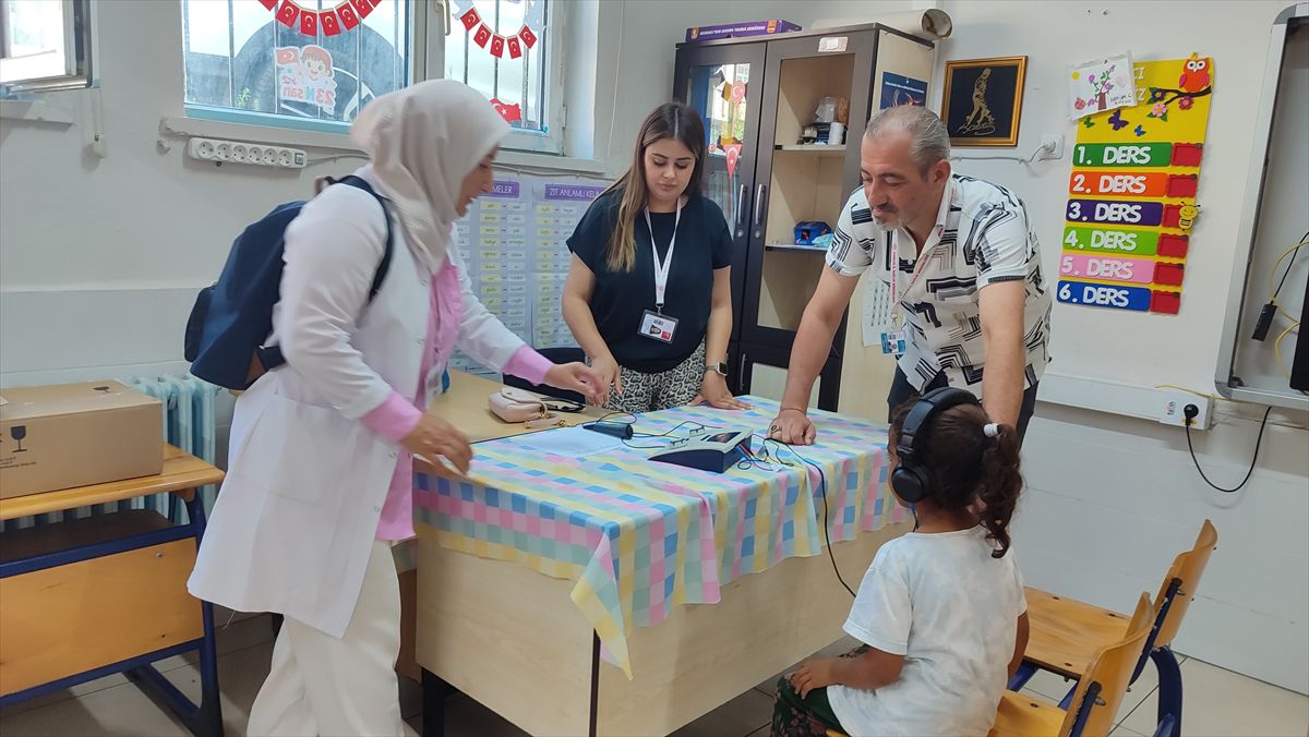Salıpazarı'nda mevsimlik işçi çocuklarına sağlık taraması