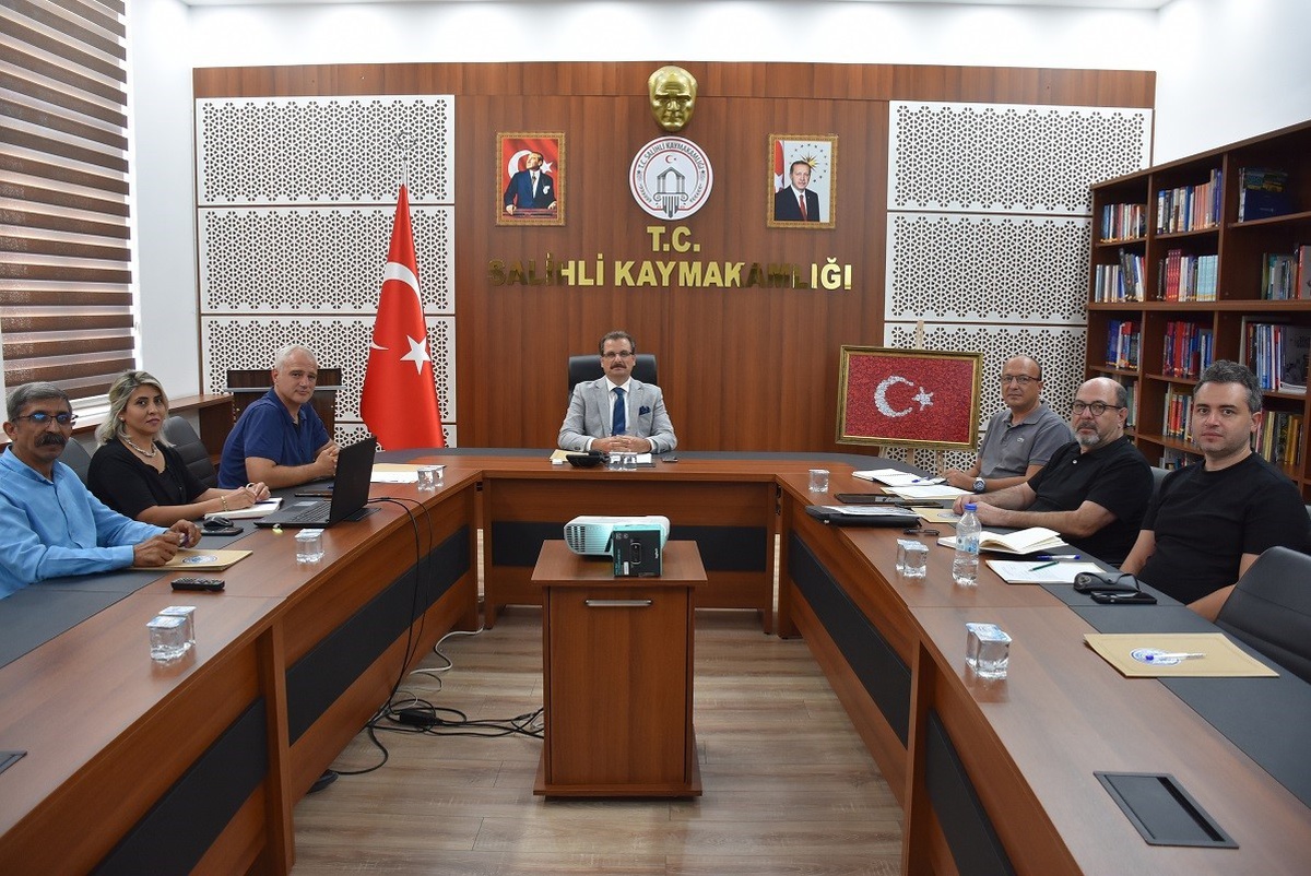 Salihli’de jeotermal hamlesi