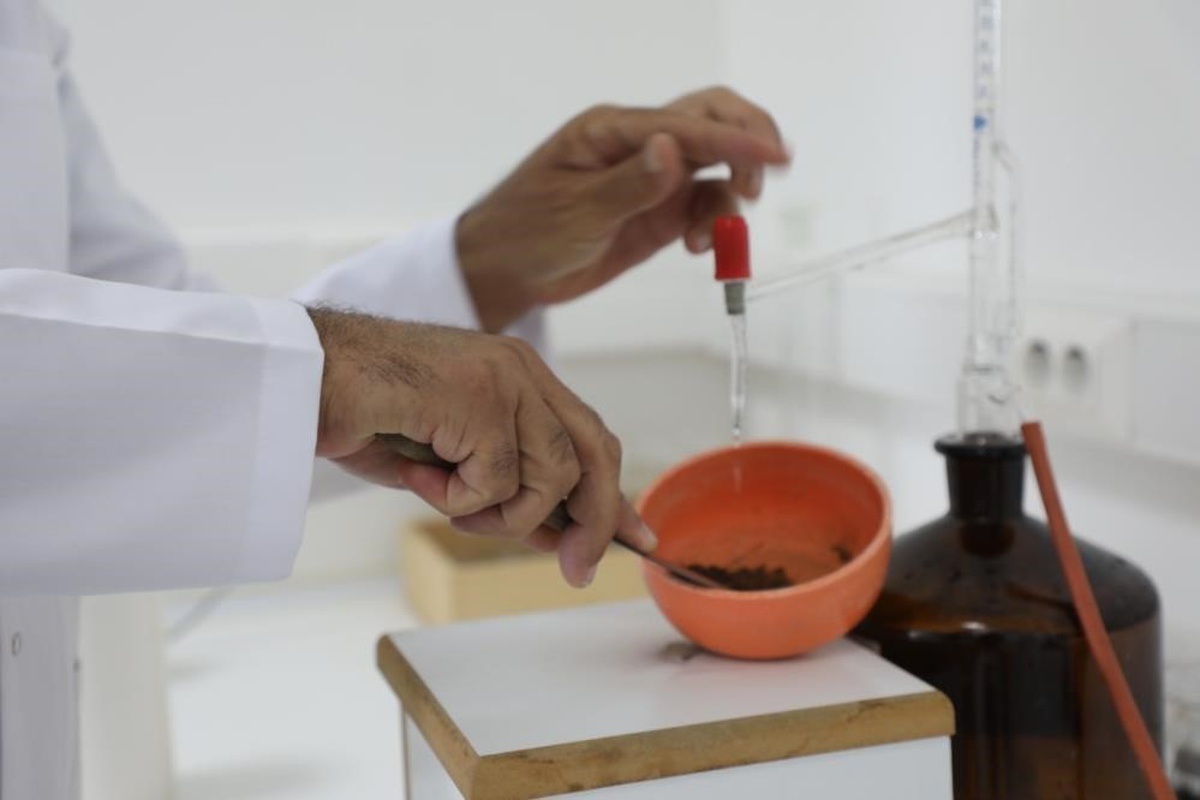 Salihli Tarım ve Orman Müdürlüğü toprak analizi ücretini 900 TL'den 350 TL'ye indirdi