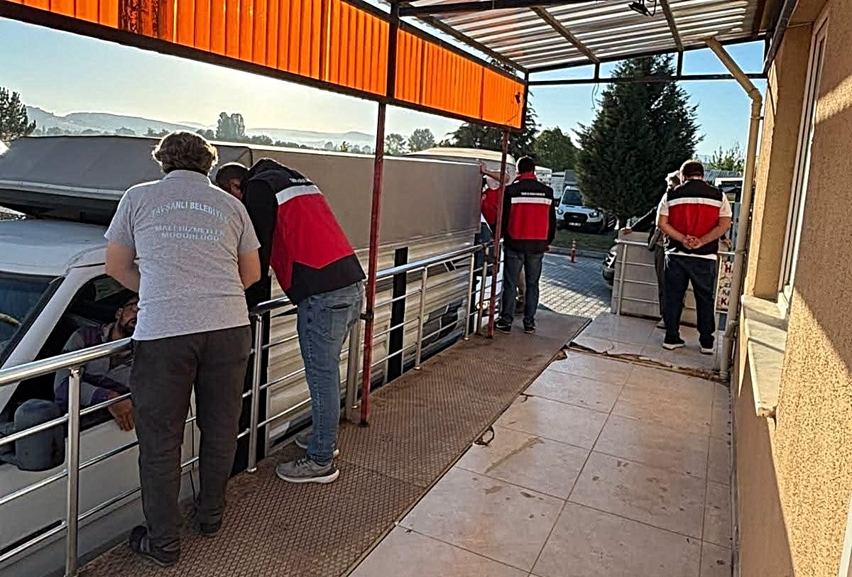 Tavşanlı hayvan pazarında sıkı denetim