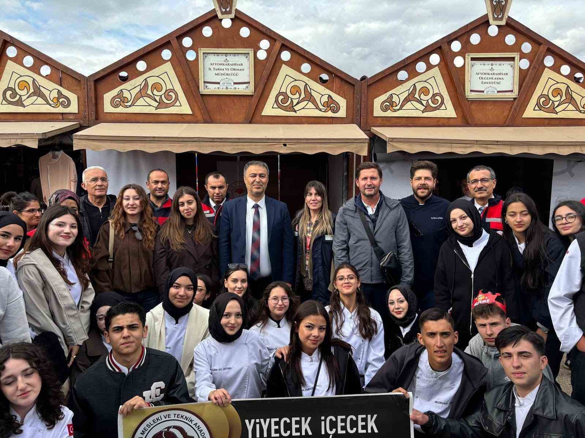 Afyonkarahisar İl Tarım ve Orman Müdürlüğü, GastroAfyon’da tarımsal ürünleri tanıttı