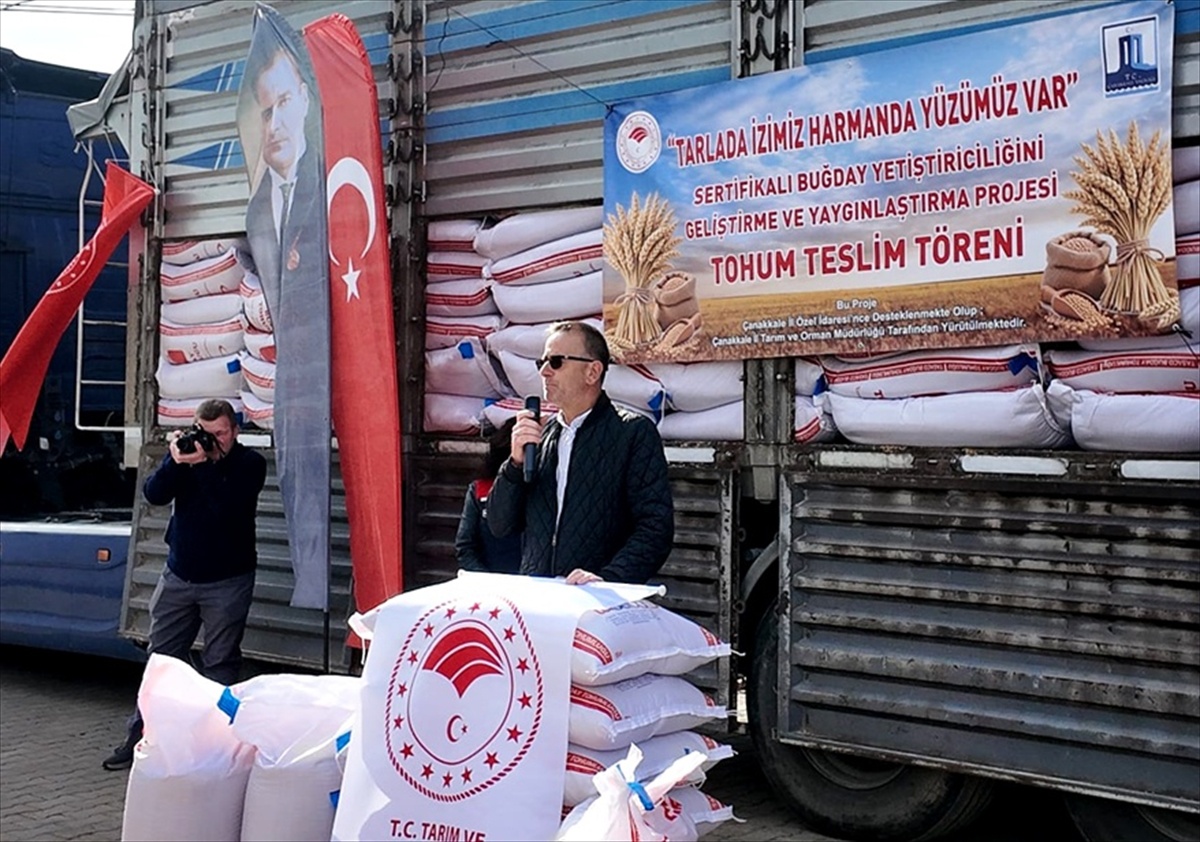 Gelibolu Ziraat Odası ve İl Tarım 52 üreticiye 61 ton buğday tohumu dağıttı