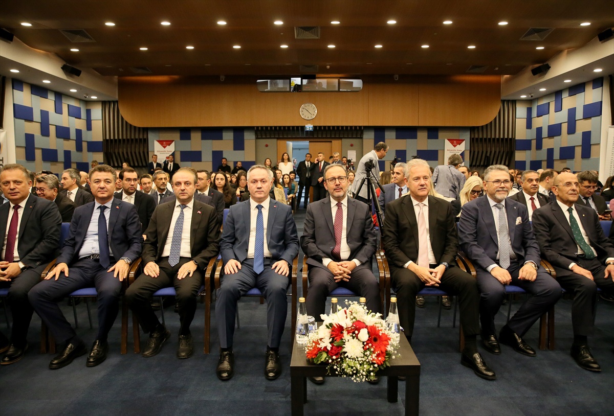 İzmir'de Dünya Gıda Günü etkinliğinde gıda israfı ve yenilikçi üretim ele alındı