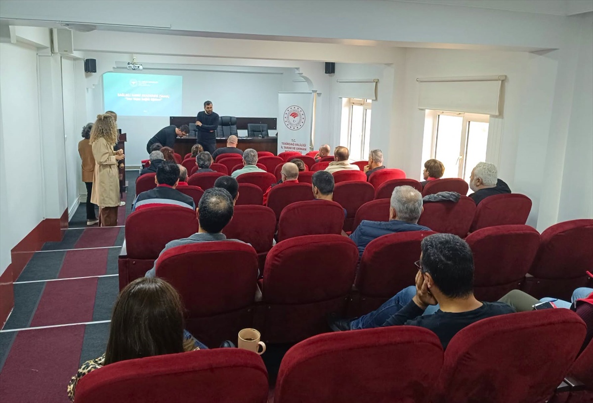 Tekirdağ'da İl Tarım ve Orman personeline Sağlıklı Hayat Akademisi eğitimi verildi
